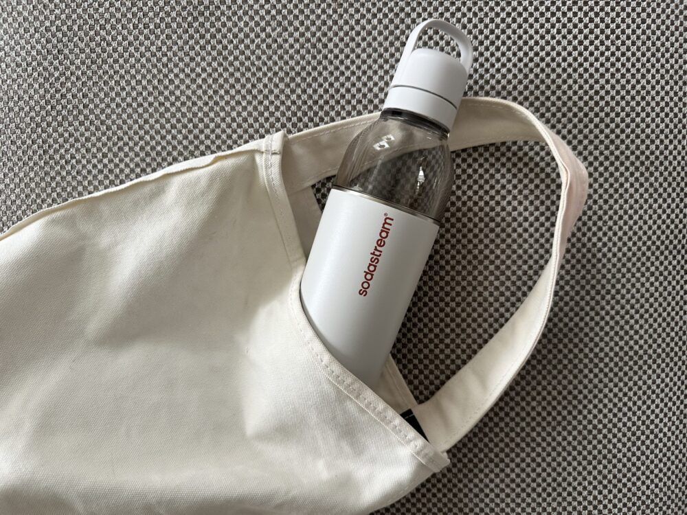 外でも炭酸水を楽しめる「Easy Mix」ボトル